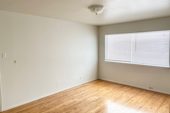 living room - Judah St Apartments