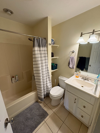 Bathroom - 2-Person Sublet for 2 Centre Street Terrace Apt. 9, Move-in May - August 2026