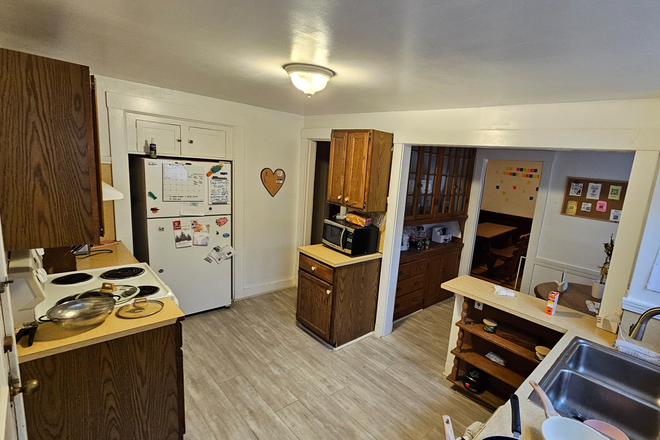 Kitchen - Gerald Rd 3 Bed!