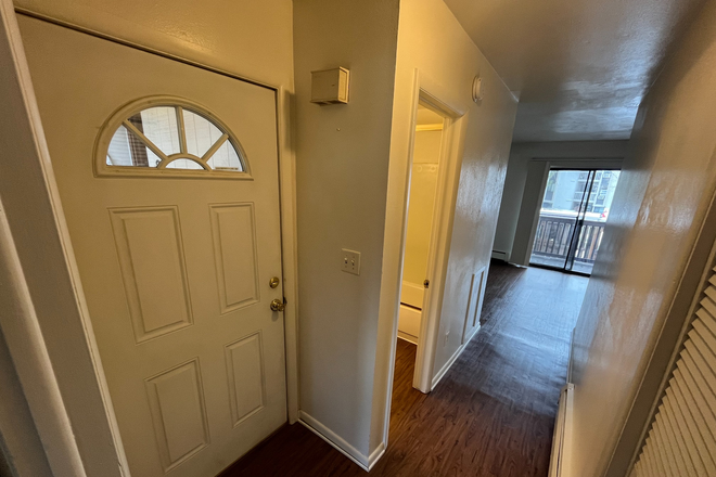 2 - AVAILABLE NOW!: 3590 Arthur Ct #3 Apartments