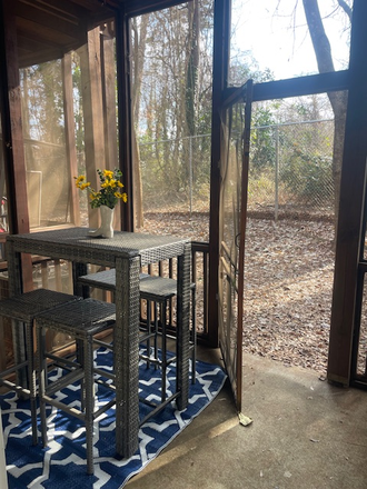 Private outdoor patio - Cozy Efficiency in Oakhurst Village - Perfect for Grad Students/Traveling Professionals Townhome