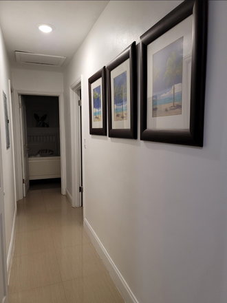 Hallway to bedrooms - In the heart of Miami House