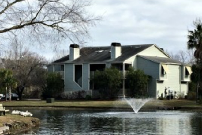 Community pond - Bay Club Sea Lofts