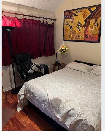 bedroom with 2 sets of linen and bedding provided - Land's End - excellent living space/proximity to FAU Townhome