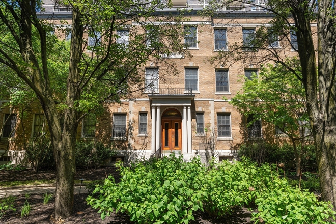 front - Beautifull condo in Mass Ave Courtyard. heated, laundry