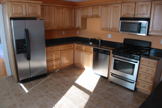 2 - Room in 3 bed, 2 bath near MIT Condo