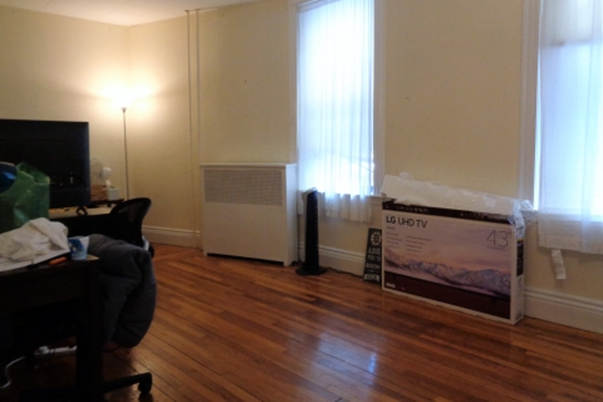 Photo - 50 Carlton St Apartments