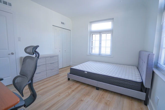Bedroom - 607 Westgate #F Condo