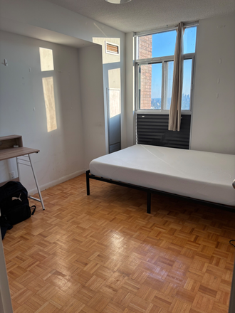 Bedroom - 1 room available with two female roommates. Close to Victoria college. Furnished w Apartments