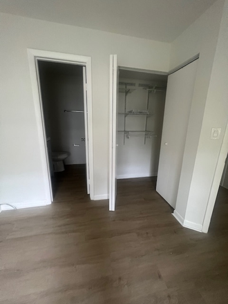 closet - Gables Point condo