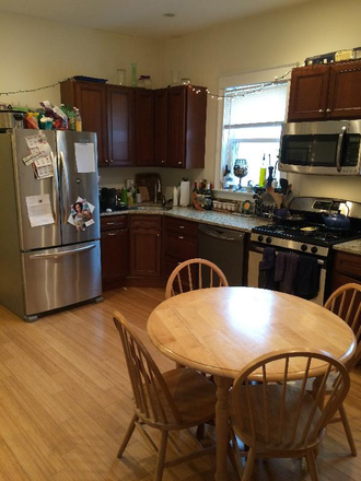 . - Huge 4 bed 2 Full Bath, Prime Location, W/D in Unit Apartments