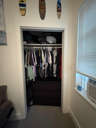 Closet - 1023 Grandview Avenue (Spring sublet) Townhome