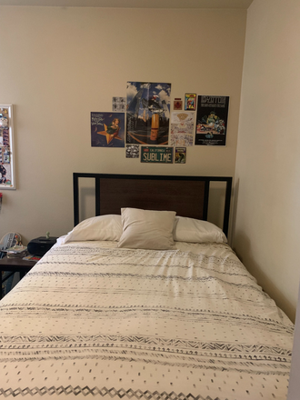 Bedroom - 4 Bedroom - 2 Bathroom Apartment (Females only) (June 13 - August 29), Close to campus and gym