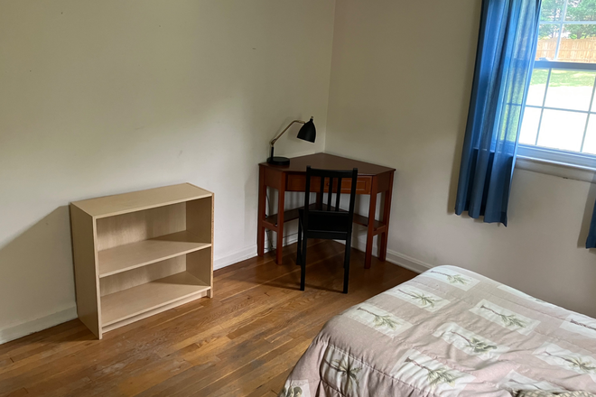 Photo - Furnished  Bedroom In house, Walk to Silver Spring Metro (Red Line) Foreign Student Welcomed