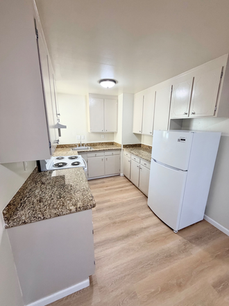  - Apartment 1 block from Koret Center USF campus