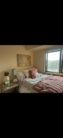 Bed Room - Roanoke Street Appartment, Close walk to Campus with Bus Stop!