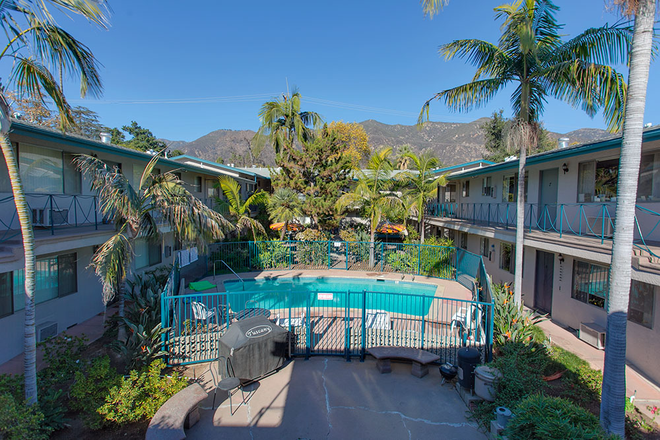 Exterior - Garden Setting Spacious Apartment