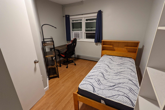 67 Front Bedroom furnished.  AVAILABLE July 1.1. - Short term rental  6/16-7/31. 1 room in 4 BR/2 bath Oak Sq. Brighton. Walk BC. Bus BU, Boston,