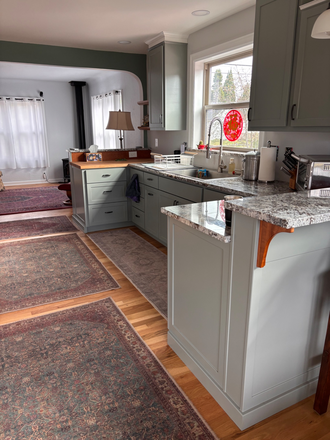 Kitchen - Tidy small private home