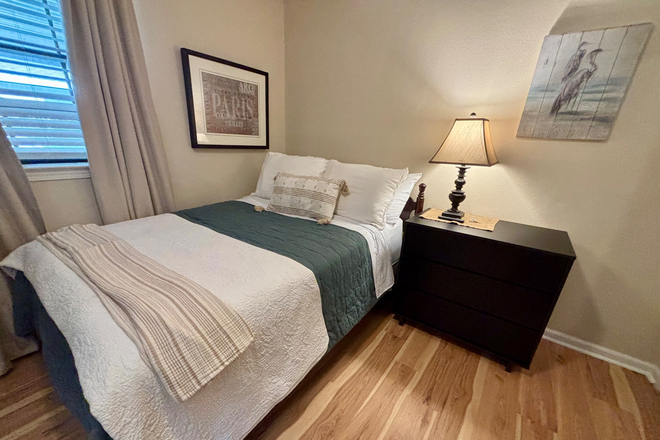 Bedrooms have individual locks - Stylish Full-sized Bedroom with DESK in Fully Furnished Home- Everything Included