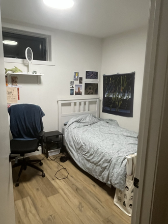 Room angle 1 - Sublet in Koreatown by Christie (17 min subway from campus) with 2 cats from Jan