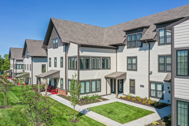 ProVideo - Bungalows on the Lake at Prairie Queen Apartments