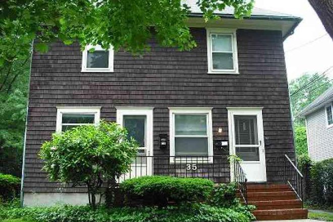 Street view - Studio apt-35C Linden Ln-Princeton
