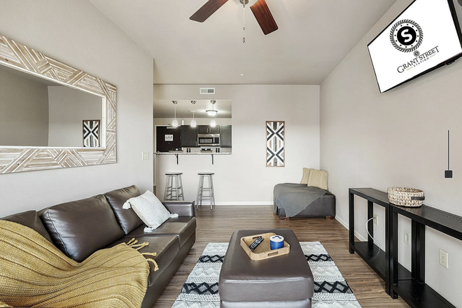 Living Room - Grant Street Station Apartments