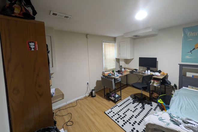 Bedroom in the Basement, has a North West facing window - 5015 Blackfoot Place