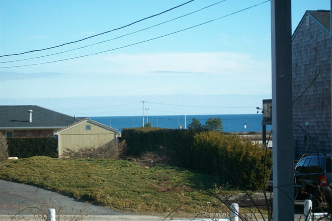 View from Livingroom Window - 4 Bedroom Vintage Beach Cottage, Short walk to Scarborough (not really Eastward look) House