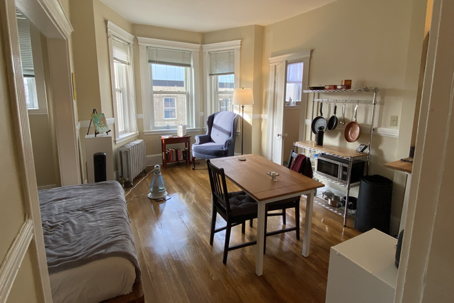 Living Space - Hemenway St Studio - Fenway - Great Location Apartments