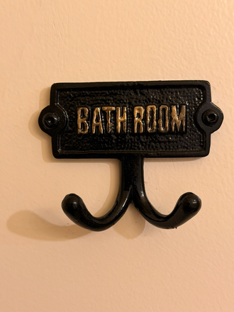 antique charm - 1/1/2027 Sunny Restored historic building in the center of Amherst! Apartments