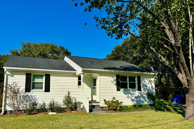 Street View - Walkable Parkwood Estates Cottage House