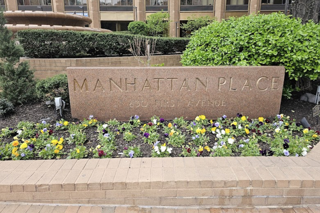 Building - Full Unit 1 Bedroom + 1 Bathroom Full Service Building All Possible Amenities Condo