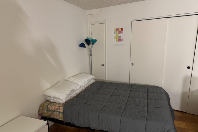 bedroom - Hopkins House Apartment