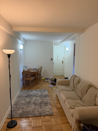 main room - Looking for a girl to take 1bd/3bd apartment (lease 1 year)