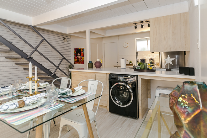 All in one washer/dryer - Quiet/Updated Large 2brd 1.5 bath, 1mile to Rice Campus, Quiet Area Condo
