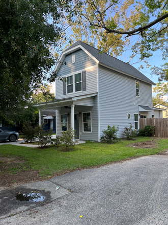Front of house on corner lot - New construction house (Built in 2022)  in Avondale area within 15 min of MUSC/CofC.