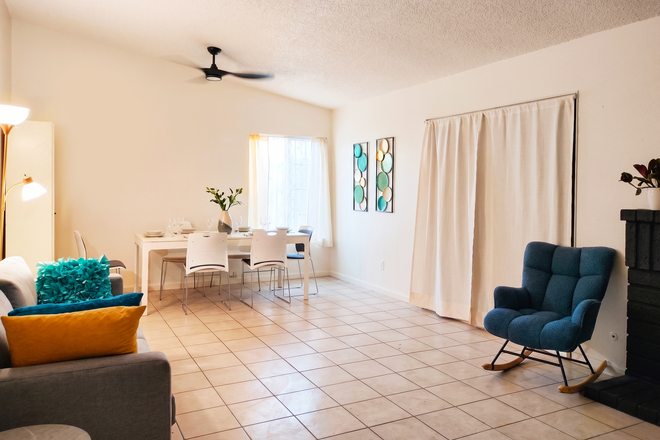 dining area - Fully Furnished 2BR/1BA Private Home Suite w/ Private Laundry (8-minute drive to UC Riverside )