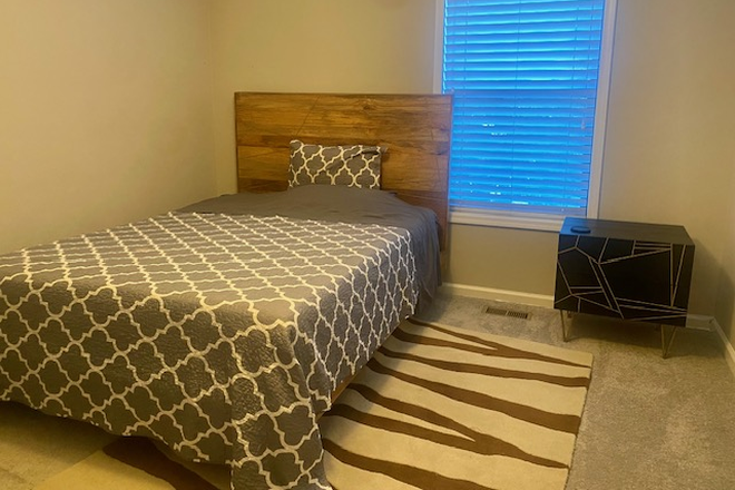 Bedroom - Looking to rent a private room to a female in a beautiful single family home