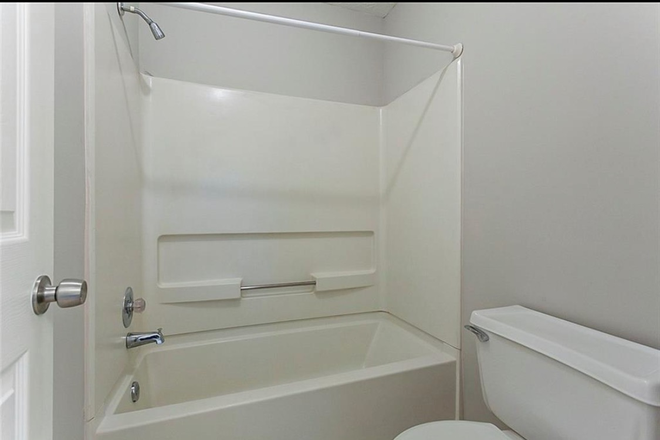 Bathroom - Shiloh Plantation Townhome