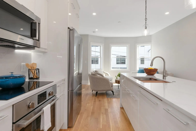 Call NOW for showings! 617-236-8600 - BERKSHIRE ST - LUXE NEW RENOVATED 3BR AVAIL *7/1/2026* W/ IN UNIT LNDRY, EN-SUITE PRIMARY, 2 BATHS! Apartments