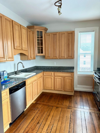 Kitchen - Beautiful sun filled apartment in the heart of West Side neighborhood Providence