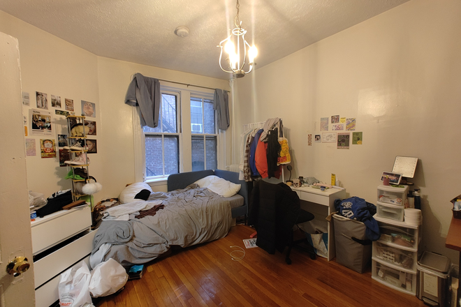 Bedroom1 - **NO BROKERS FEE!* 3 Bed/1Bath Heat&Hot Water Included! Avail. 9/1/26!! Apartments