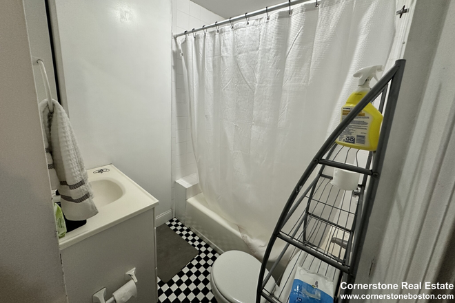 a - 2 BEDROOM CONDO, ***NO BROKER FEES