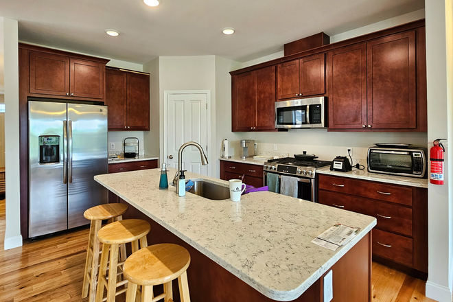 Kitchen - Recent construction 3 br house at Hillside O'Brien Farm