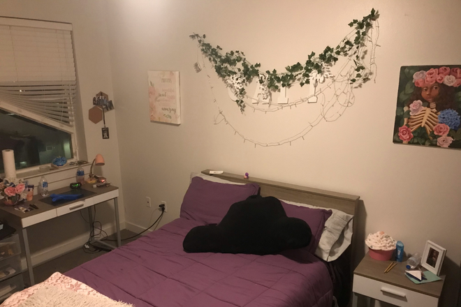 apartment bedroom - Parkwest 4X4 towers Apartments