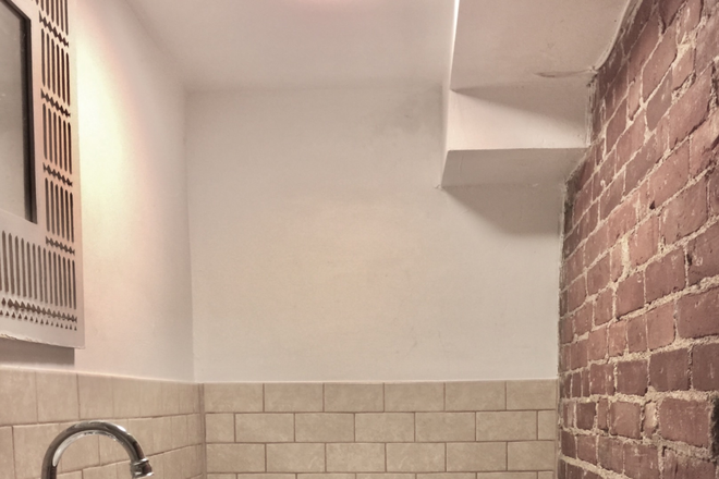 Bathroom - AVAILABLE to move in January 1st!Furnished bedroom near Northeastern University House