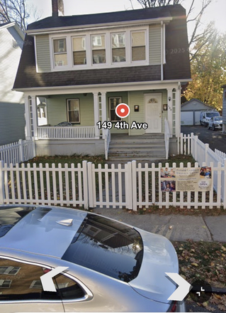 House - pleasant One room for rent in a quiet neigborhood Duplex