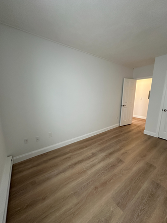 1 - MAY 2026-Gorgeous Fenway 1 bed Split, H/HW in. Student ok. NO FEE! Apartments